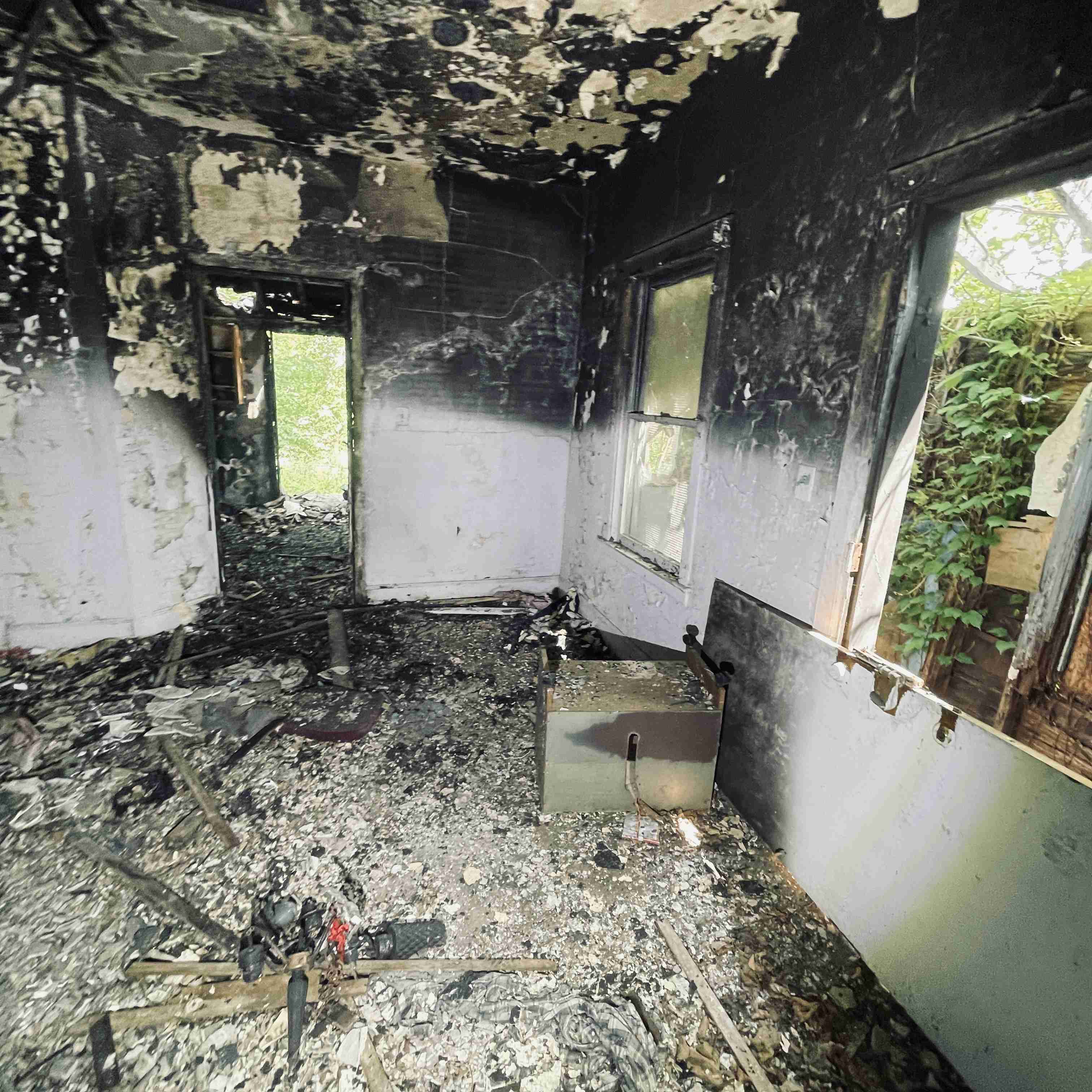 1060 Meldrum (41).jpg